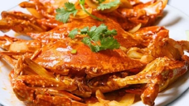 Mọc cua bể, ghẹ rang me - 2 món ăn hấp dẫn của Cửa Lò